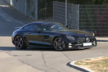 Mercedes-AMG Erlkönig: Star-Spy-Shot-Video: Mercedes-AMG GT MoPf  mit geringer Tarnung