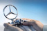 Mercedes-Benz Group AG Hauptversammmlung 2025: Aktionäre nehmen Mercedes-Chef Källenius ins Visier