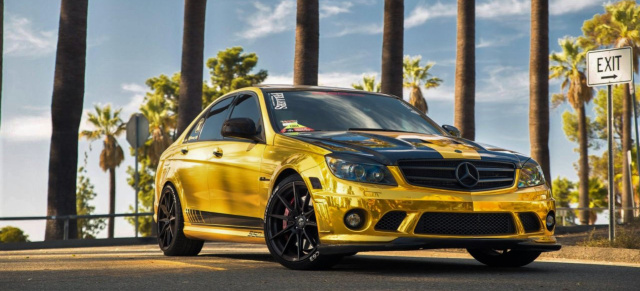 Mercedes-Benz C63 AMG (W204) : Hochkaräter: Der C63 AMG ist glänzend-goldig foliert 