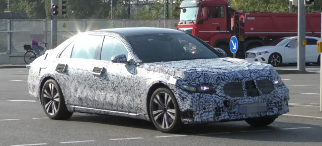 Mercedes-Benz Erlkönige erwischt : Spy Shot Video: Mercedes S-Klasse W223 im Doppelpack