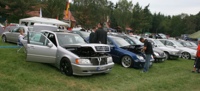 So war's: 8. Mercedes Treffen Harsewinkel, 12.Juni, Füchtorf: Über 270 getunte Mercedes-Benz beim traditionellen Mercedes-Treffen