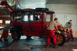 Von Canstatt ins Classic Center Fellbach: Emil Jellineks Simplex 60 PS von 1904 verlässt das Mercedes-Benz Museum