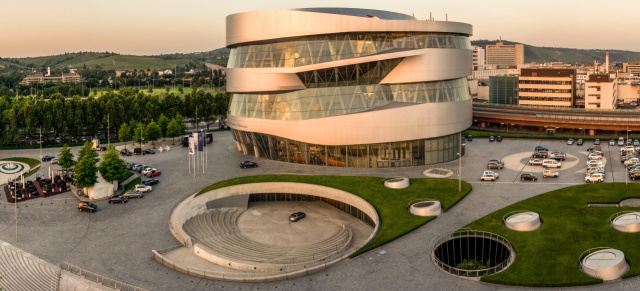 Mercedes-Benz Museum: 2016 im Zeichen des Jubiläums: Jubiläum im Museum: 10 Jahre Mercedes-Benz Museum 