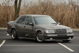 Sterne unterm Hammer bei Broad Arrow Auctions: Japanischer Linkslenker: 1990er Mercedes-Benz 300 E 3.2 AMG