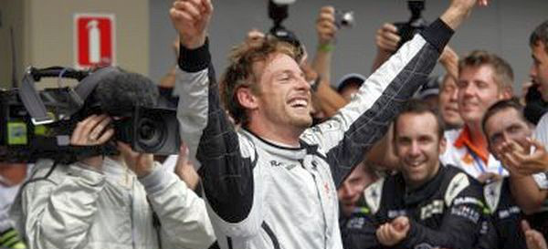 Jenson Button ist Formel 1Weltmeister: Hamilton Dritter -  schon sechs Fahrer-WM-Titel in der Formel 1 mit Mercedes-Benz Motor 