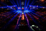 10.000 Zuschauer vor Ort feiern den Mercedes-Benz MVP: Mercedes-Benz setzt Maßstäbe im eSports