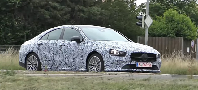 Mercedes-Benz Erlkönig erwischt: Star Spy Shot Video: Mercedes CLA II 