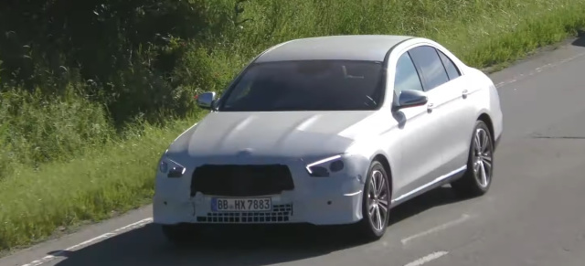 Mercedes-Benz Erlkönig erwischt: Spy Shot Video: Mercedes E-Klasse W213 MoPf & S213 MoPf gefilmt