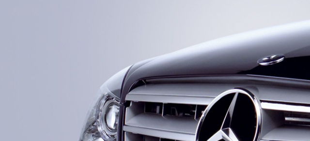 Das Ende des Kabelsalats: Handy & Co im Mercedes "wirelss" aufladen: b 2014 wird Mercedes-Benz den Qi-Standard zum kabellosen Laden von Smartphones und Tablets ins Auto bringen
