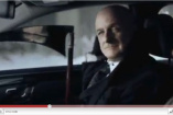 Mercedes Werbung: Sorry - Ferdinand Piech in neuer Mercedes E-Klasse? : Video: Sorry - der neue Mercedes E-Klasse Spot(t) zwinkert heftig mit dem Auge! 