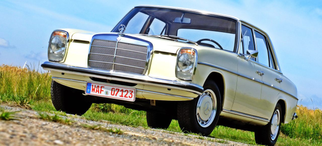 Glücksgriff: Mercedes-Benz 200 (W115) mit 26.000 km: Der Strichacht Baujahr 1971 ist ein außergewöhnlicher Garagenfund