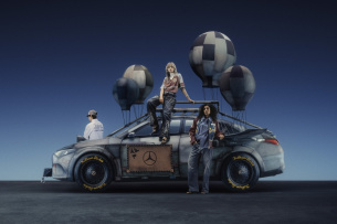 Mercedes CLA von KidSuper: Kunstwerk: Mercedes CLA als Superheldenauto