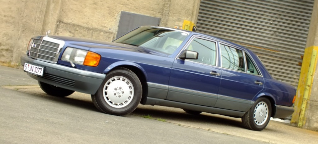 Aus Daimler-Hand: 1988 Mercedes-Benz 560 SEL (W126): Mercedes-Limousine diente als Pressefahrzeug