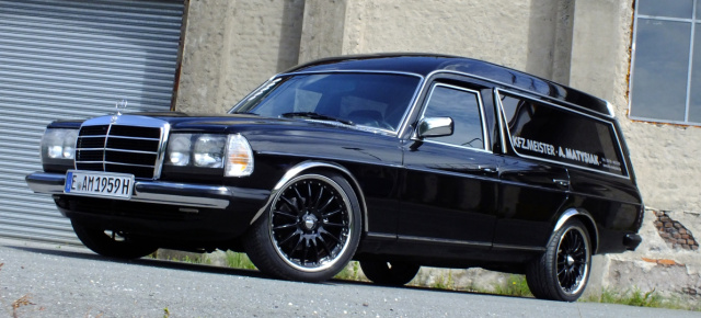 Schwarzer Humor: Mercedes 230TE (T123): Ex-Bestattungswagen avanciert zur “Streetmachine“