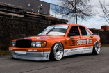 Mercedes 190E im Rocket-Bunny-Kleid: Platzhirsch auf der Piste dank Jägermeister-Motorsport-Look