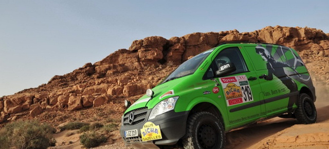 23. Rallye Aicha des Gazelles: 2. Etappe El Bega nach Tisserdimine (22.03.13): Die 23. Rallye Aicha des Gazelles läuft - Mercedes-Benz hat vier Frauenteams mit Sprinter und Vito in die Wüste geschickt!